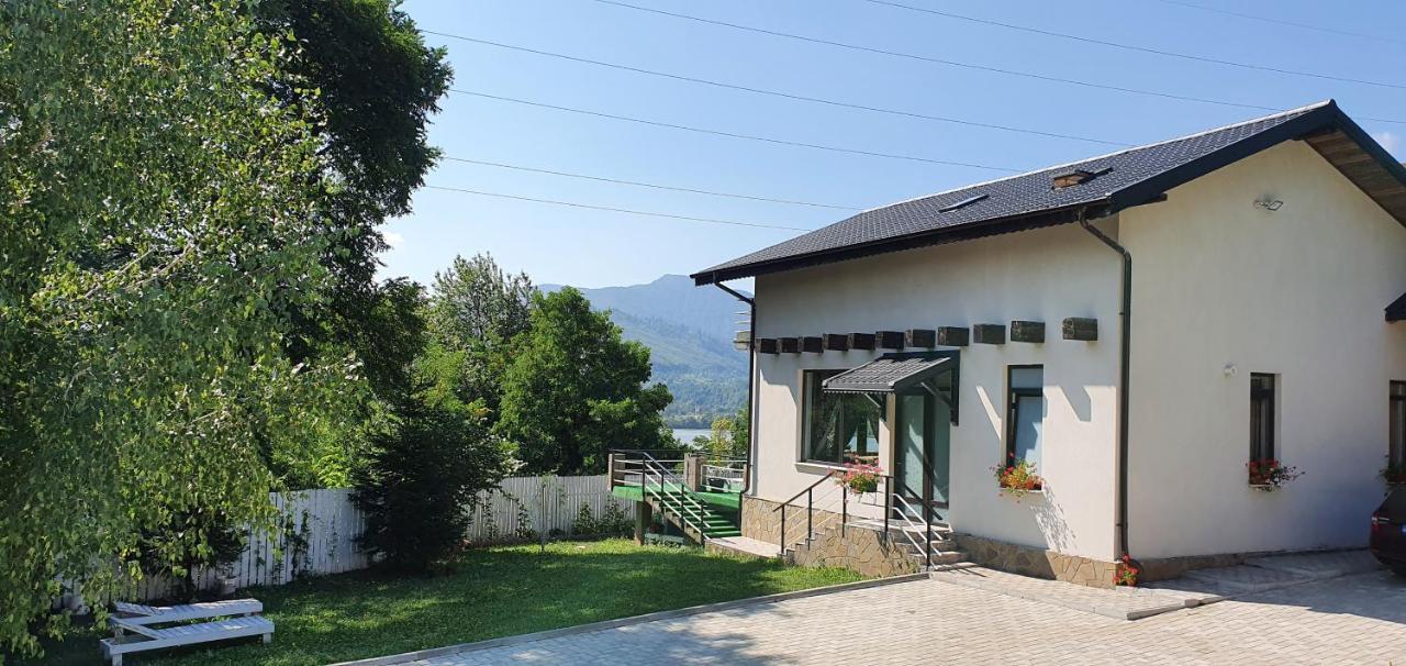 Вилла Casa Yla Пьятра-Нямц Экстерьер фото