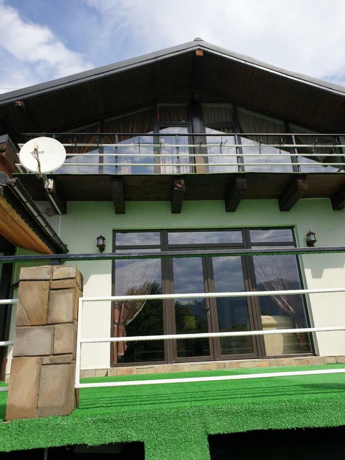 Вилла Casa Yla Пьятра-Нямц Экстерьер фото